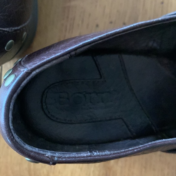 Born boc Dark Brown Leather Slip On Booties Clogs Block Heel Rivets Women’s 7.5 - Picture 6 of 10